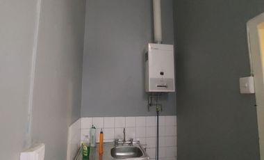 Se arrienda amplio departamento en Subida Ecuador de Valparaíso