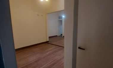 Se arrienda amplio departamento en Subida Ecuador de Valparaíso