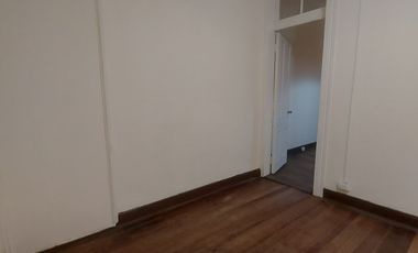 Se arrienda amplio departamento en Subida Ecuador de Valparaíso