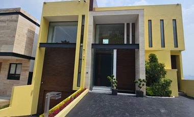 CASAS EN VENTA BOSQUE REAL VISTA A LAGOS Y A CLUB DE GOLF