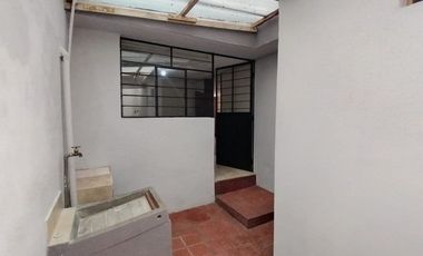 VENTA CASA FAMILIAR / KENNEDY - DAMMER 1