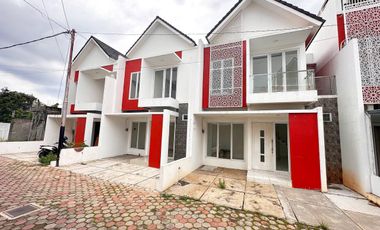 DIJUAL UNIT RUMAH BARU SIAP HUNI DI JATIBENING - KOTA BEKASI DEKAT STASIUN LRT CIKUNIR [AR166]