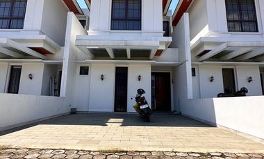Rumah Siap Huni Di Jatimekar Jatiasih Kota Bekasi Dekat Tol Jatiwarna & Stasiun LRT Cikunir [AR172]