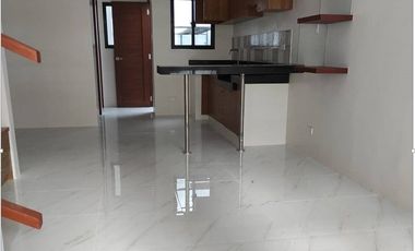 New Townhouse for sale in Town & Country West Molino3, Bacoor Cavite w/ 3br, 3 cr, w/ aircon, 12 car garage