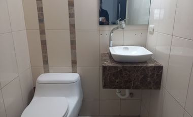 Departamento amoblado de alquiler, Samborondón, Planta Baja, 3 dormitorios.