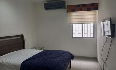 Departamento amoblado de alquiler, Samborondón, Planta Baja, 3 dormitorios.
