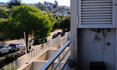 Arriendo departamento amoblado 1 Dormitorio 1 baño, 1 estacionamiento $ 500.000