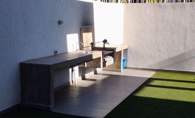 Arriendo departamento amoblado 1 Dormitorio 1 baño, 1 estacionamiento $ 500.000