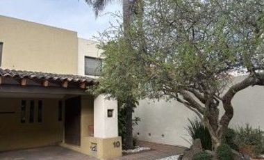 Casa en venta 3 recamaras en Santa Cruz Guadalupe Zavaleta