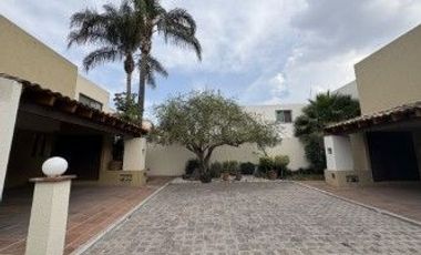 Casa en venta 3 recamaras en Santa Cruz Guadalupe Zavaleta