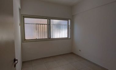 DEPARTAMENTO, DE 2 DORMITORIOS S/COCHERA. MICROCENTRO, S/CALLE BOLÍVAR. VENTA. POSADAS, MISIONES.