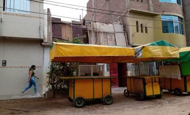 En venta casa de 2 pisos en Chiclayo