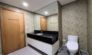 Park Terraces - Point Tower 2 Bedroom Unit with Parking FOR LEASE