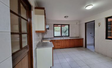 Excelente casa a la venta en el Barrio Ingles a pasos del colegio Greenhouse