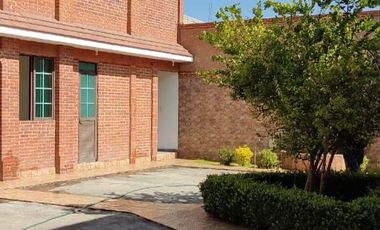 Venta de Casa Colonial, Departamentos y Accesorias en Tepetlaoxtoc, Edo.Méx. $13 MDP