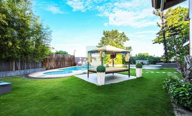 Spacious 3 Bedrooms House with Pool and Big Garden