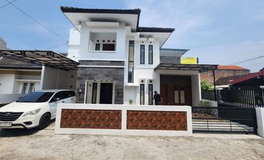 Rumah Tinggal 2 Lantai Lokasi di Daerah Pabelan Kartosuro Sukoharjo