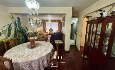 Segura Casa Con Ubicación Privilegiada Calle Barros Arana