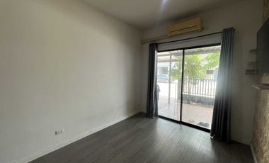 Townhouse for Sale Phuri Village, Wang Noi, 39 sq.m., Near Nava Nakorn Industrial Estate