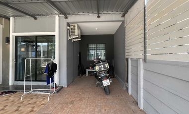 Townhouse for Sale Phuri Village, Wang Noi, 39 sq.m., Near Nava Nakorn Industrial Estate