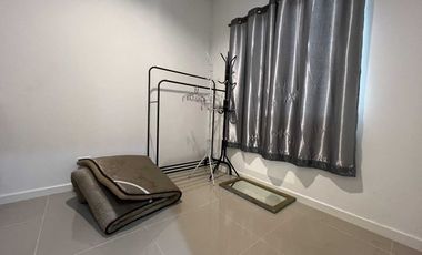 Townhouse for Sale Phuri Village, Wang Noi, 39 sq.m., Near Nava Nakorn Industrial Estate