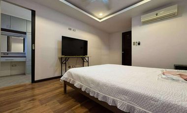 LUXURY 2-BEDROOM CONDOMINIUM FOR RENT IN ANGELES CITY NEAR CLARK