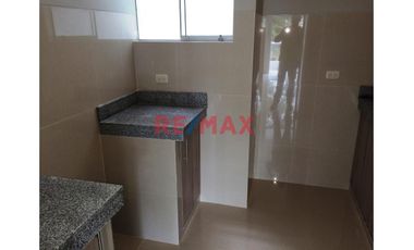 Vendo Lindo Departamento 4To Piso/ Azotea En Urbanizacion Miraflores ID:1130428