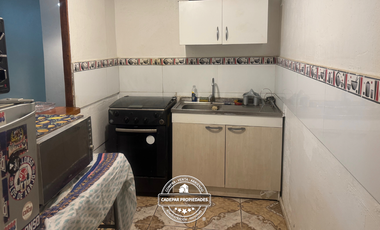 VENDE CVASA DE DOS PISOS EN LA FLORIDA