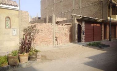 En venta casa de 3 pisos + Azotea - Lurigancho