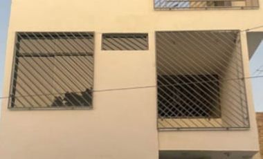 Vendo Casa De 3 Pisos De Estreno En Talarita - Castilla.ID: 1139507