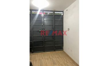 Vendo Casa De 3 Pisos De Estreno En Talarita - Castilla.ID: 1139507