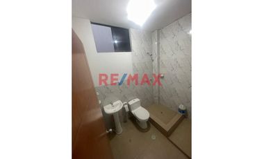 Vendo Casa De 3 Pisos De Estreno En Talarita - Castilla.ID: 1139507