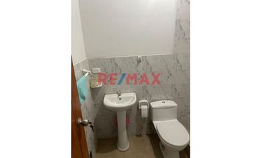 Vendo Casa De 3 Pisos De Estreno En Talarita - Castilla.ID: 1139507