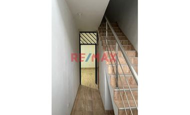 Vendo Casa De 3 Pisos De Estreno En Talarita - Castilla.ID: 1139507