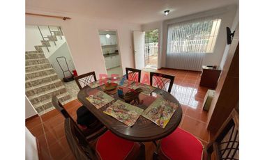 Alquilo Casa En Estreno De 3 Pisos Frente A Parque, En Lurín - La Estancia