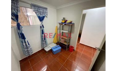 Alquilo Casa En Estreno De 3 Pisos Frente A Parque, En Lurín - La Estancia