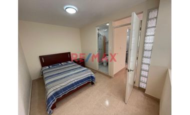 Alquilo Casa En Estreno De 3 Pisos Frente A Parque, En Lurín - La Estancia