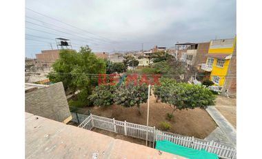 Alquilo Casa En Estreno De 3 Pisos Frente A Parque, En Lurín - La Estancia