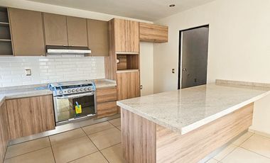 Casa en venta en Cennet Grand