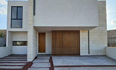 Casa en venta en Cennet Grand