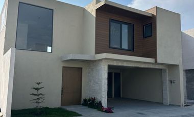 Casa  venta  norte nueva Valle de Fontana Saltillo Coahuila