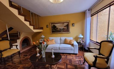 VENDO CASA DE 3 PISOS EN SURCO AV. SOTO BERMEO