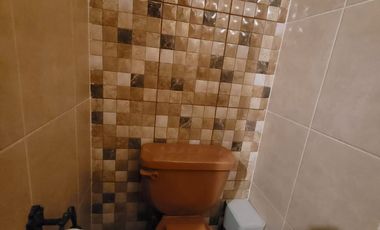 VENDO CASA DE 3 PISOS EN SURCO AV. SOTO BERMEO