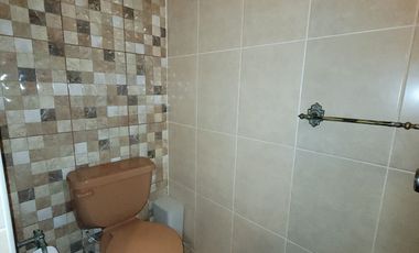 VENDO CASA DE 3 PISOS EN SURCO AV. SOTO BERMEO