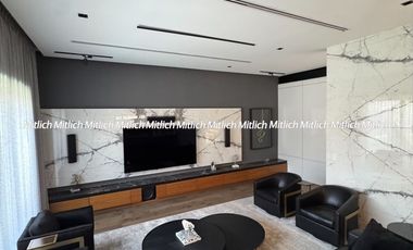 Casa en venta recámara en planta baja Fracc. Bosques de San Francisco. $23,800,000.