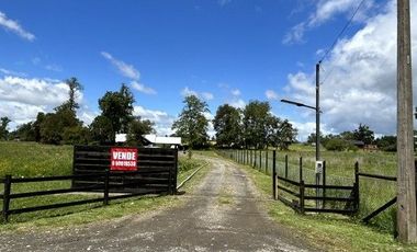 SE VENDE CASA EN PARCELA 6 DORMITORIOS 3 BAÑOS EN OSORNO UF 7900