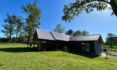 SE VENDE CASA EN PARCELA 6 DORMITORIOS 3 BAÑOS EN OSORNO UF 7900