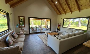 SE VENDE CASA EN PARCELA 6 DORMITORIOS 3 BAÑOS EN OSORNO UF 7900