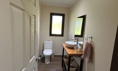 SE VENDE CASA EN PARCELA 6 DORMITORIOS 3 BAÑOS EN OSORNO UF 7900