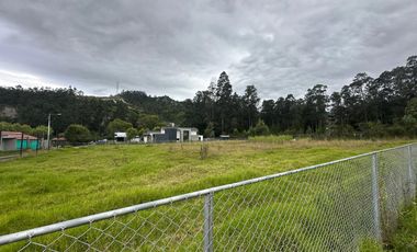 HERMOSO Y AMPLIO TERRENO TOTALMENTE PLANO EN ZUMBAHUAICO